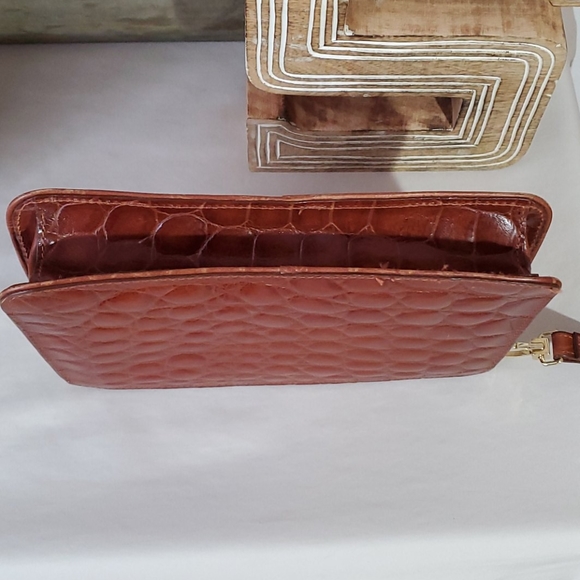 🏷Brand New Nine West Clutch - Picture 5 of 8